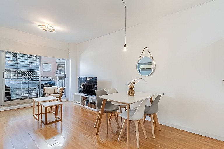 Cozy Studio in Palermo w/Pool & Laundry!