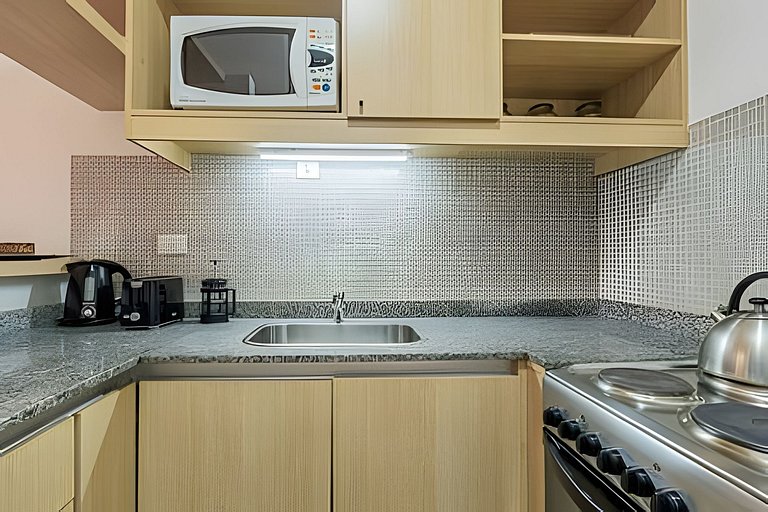 Cozy Studio in Palermo w/Pool & Laundry!