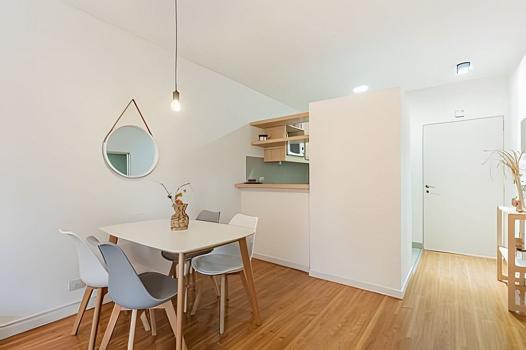 Cozy Studio in Palermo w/Pool & Laundry!