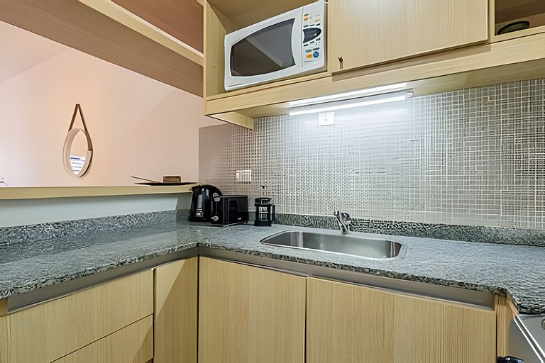 Cozy Studio in Palermo w/Pool & Laundry!