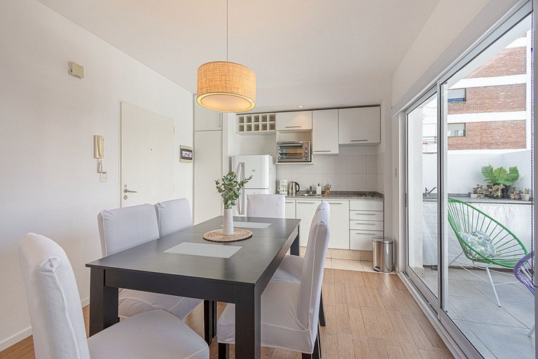 1BR Apt in the heart of Palermo w/ Pool & Laundry