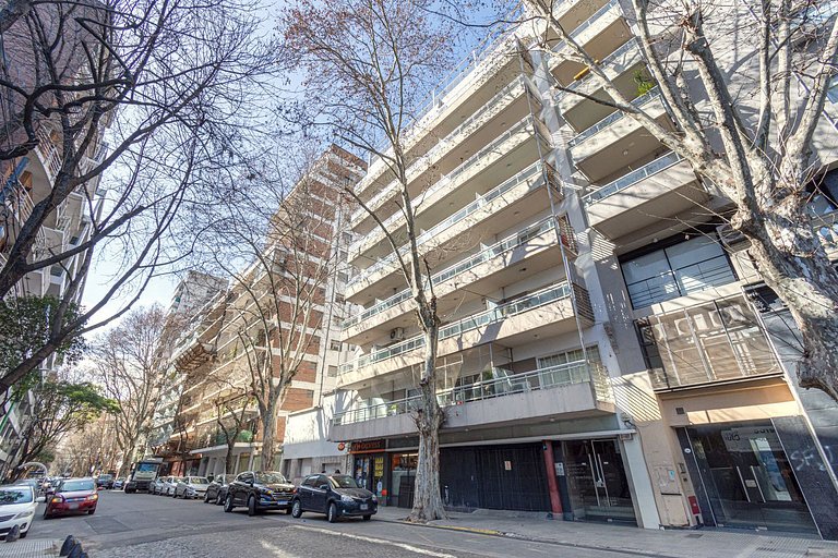 1BR Apt in the heart of Palermo w/ Pool & Laundry