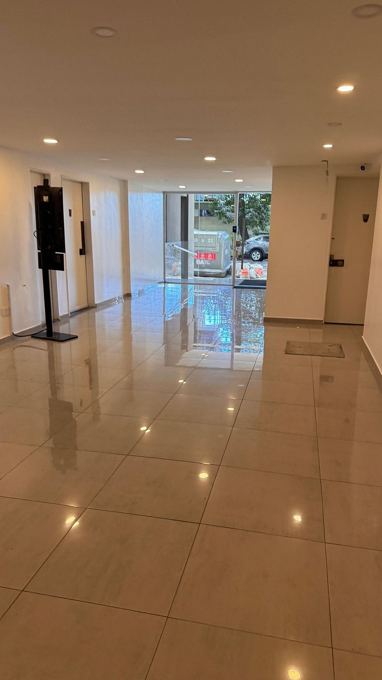 Cálido apartamento - Las Cañitas, Palermo c/balcón